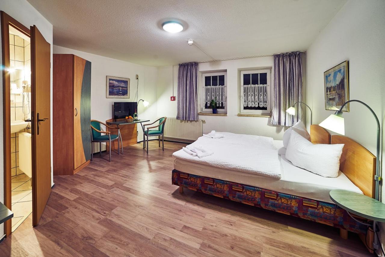Gasthof Zum Baren Hotel Gernrode  Ngoại thất bức ảnh