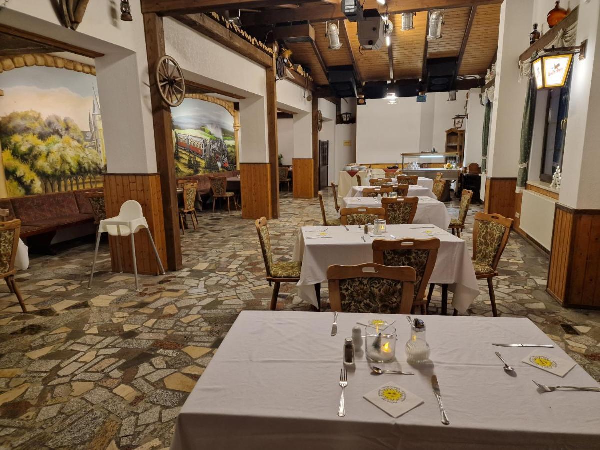 Gasthof Zum Baren Hotel Gernrode  Ngoại thất bức ảnh