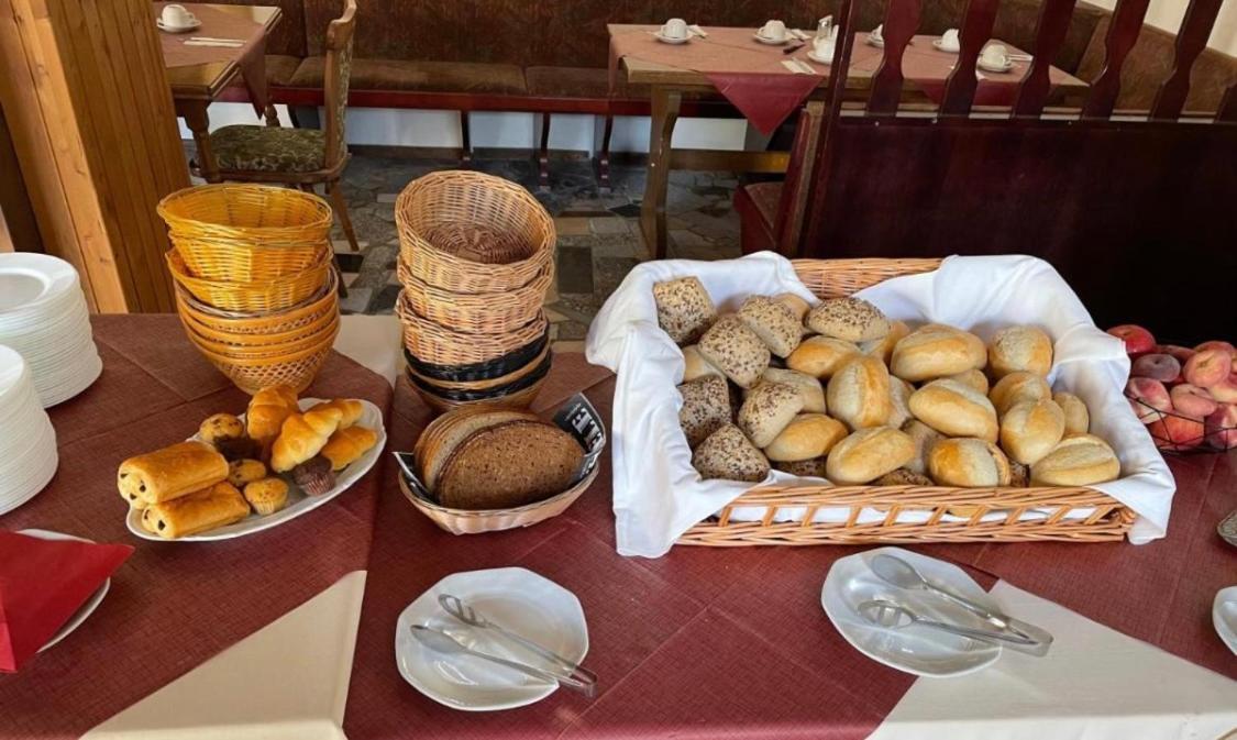 Gasthof Zum Baren Hotel Gernrode  Ngoại thất bức ảnh
